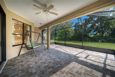 House in Sarasota, Florida 3 bedrooms, 206.8 sq.m. № 2227319 - photo 12