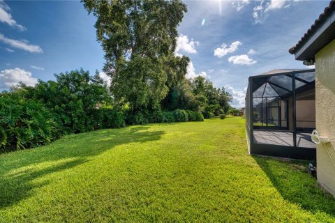 House in Sarasota, Florida 3 bedrooms, 206.8 sq.m. № 2227319 - photo 15