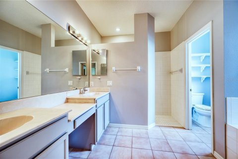 House in Sarasota, Florida 3 bedrooms, 206.8 sq.m. № 2227319 - photo 18