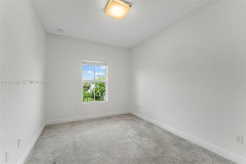 Touwnhouse à vendre à Deerfield Beach, Floride: 3 chambres, 166.02 m2 № 2040119 - photo 29
