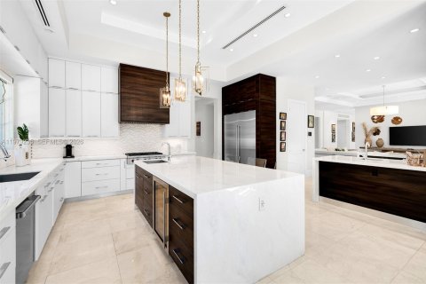 Casa en venta en Pinecrest, Florida, 6 dormitorios, 674.01 m2 № 2046319 - foto 13