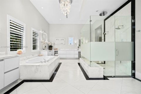 Casa en venta en Pinecrest, Florida, 6 dormitorios, 674.01 m2 № 2046319 - foto 21