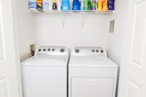 Copropriété à vendre à Orlando, Floride: 3 chambres, 134.43 m2 № 2201921 - photo 10