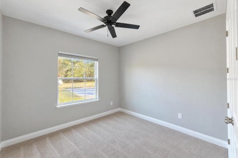 Villa ou maison à vendre à Weeki Wachee, Floride: 4 chambres, 290.04 m2 № 2433228 - photo 8