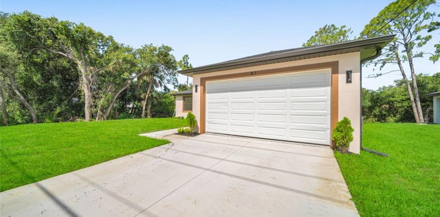 Villa ou maison à Port Charlotte, Floride 3 chambres, 153.85 m2 № 1856517