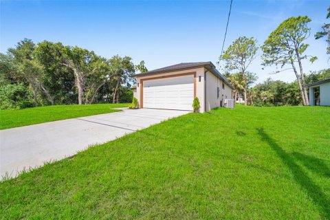 Villa ou maison à vendre à Port Charlotte, Floride: 3 chambres, 153.85 m2 № 1856517 - photo 11