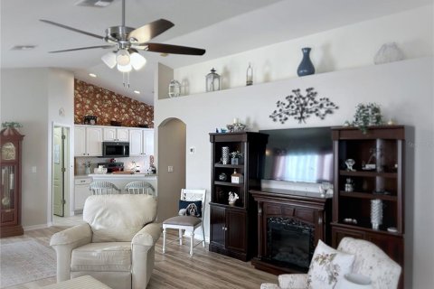 House in Spring Hill, Florida 2 bedrooms, 137.5 sq.m. № 1765741 - photo 8