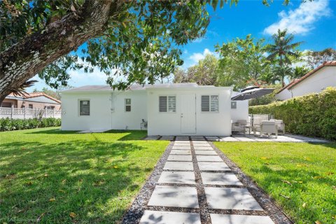 Купить виллу или дом в Уэст -Майами, Флорида 3 спальни, 113.34м2, № 2048584 - фото 29