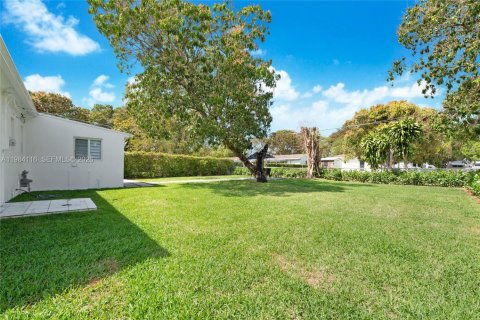 Купить виллу или дом в Уэст -Майами, Флорида 3 спальни, 113.34м2, № 2048584 - фото 28