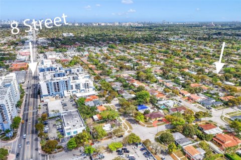 Купить виллу или дом в Уэст -Майами, Флорида 3 спальни, 113.34м2, № 2048584 - фото 3
