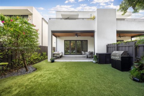 Touwnhouse à vendre à Miami, Floride: 3 chambres, 229.65 m2 № 1970415 - photo 24