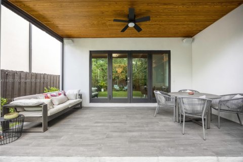 Touwnhouse à vendre à Miami, Floride: 3 chambres, 229.65 m2 № 1970415 - photo 23