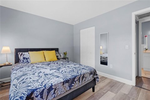 Condo in Clearwater, Florida, 2 bedrooms  № 1666922 - photo 25