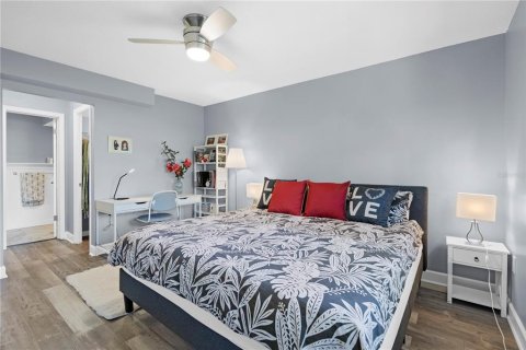 Condo in Clearwater, Florida, 2 bedrooms  № 1666922 - photo 20
