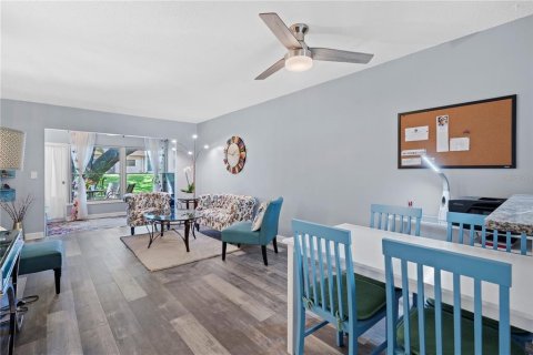 Condo in Clearwater, Florida, 2 bedrooms  № 1666922 - photo 13