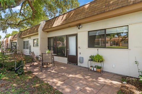 Condo in Clearwater, Florida, 2 bedrooms  № 1666922 - photo 5