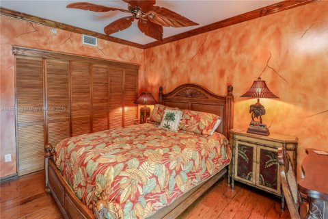 Condo in Miami, Florida, 2 bedrooms  № 2052727 - photo 14