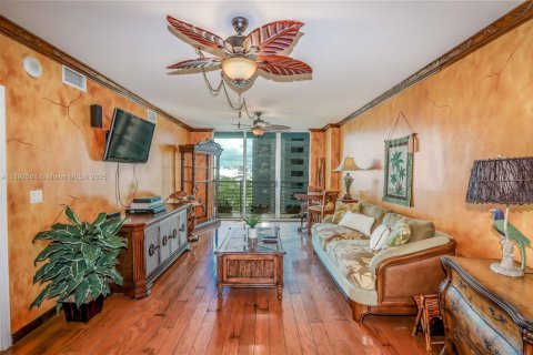Condo in Miami, Florida, 2 bedrooms  № 2052727 - photo 5
