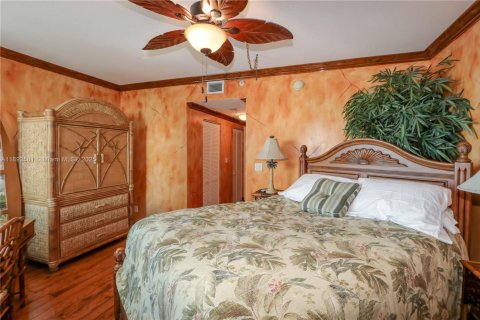 Condo in Miami, Florida, 2 bedrooms  № 2052727 - photo 18