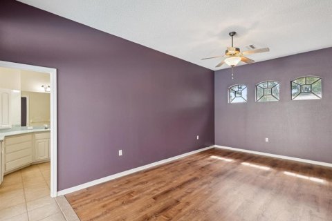 House in Spring Hill, Florida 5 bedrooms, 334.17 sq.m. № 1822982 - photo 22
