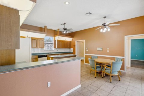 House in Spring Hill, Florida 5 bedrooms, 334.17 sq.m. № 1822982 - photo 15
