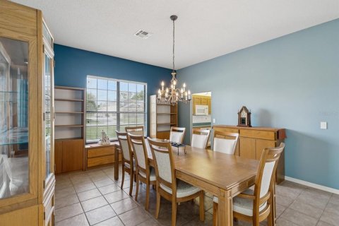 House in Spring Hill, Florida 5 bedrooms, 334.17 sq.m. № 1822982 - photo 8
