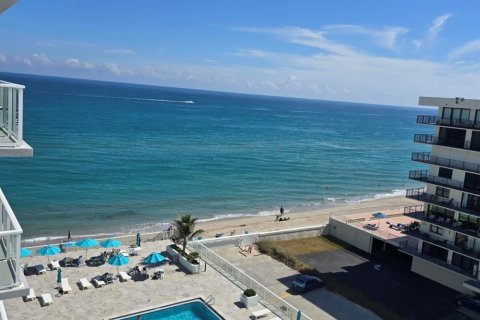 Condo in Palm Beach, Florida, 1 bedroom  № 2271840