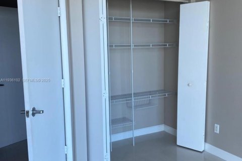 Снять в аренду кондоминиум в Майами, Флорида 1 спальня, 59.27м2, № 1994484 - фото 7