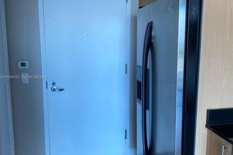 Снять в аренду кондоминиум в Майами, Флорида 1 спальня, 59.27м2, № 1994484 - фото 9