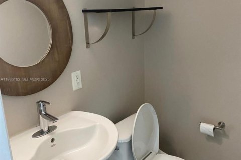 Снять в аренду кондоминиум в Майами, Флорида 1 спальня, 59.27м2, № 1994484 - фото 11