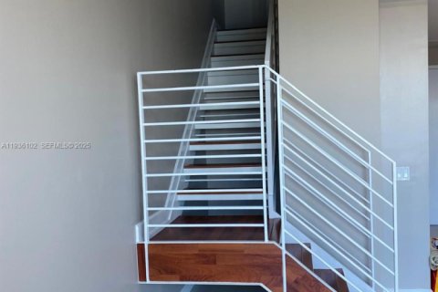 Снять в аренду кондоминиум в Майами, Флорида 1 спальня, 59.27м2, № 1994484 - фото 5