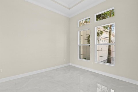 House in Westlake, Florida 3 bedrooms, 251.11 sq.m. № 2248213 - photo 11