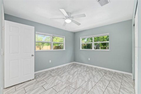 House in Gainesville, Florida 2 bedrooms, 103.86 sq.m. № 1841390 - photo 8