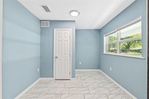 House in Gainesville, Florida 2 bedrooms, 103.86 sq.m. № 1841390 - photo 28