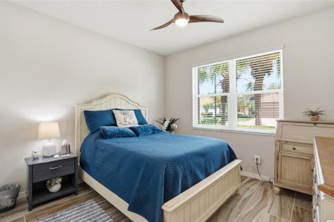 House in Sarasota, Florida 3 bedrooms, 156.26 sq.m. № 2151800 - photo 27