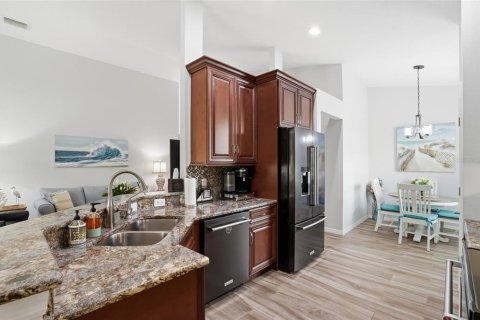 House in Sarasota, Florida 3 bedrooms, 156.26 sq.m. № 2151800 - photo 14