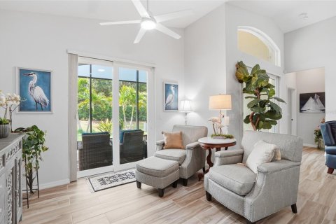 House in Sarasota, Florida 3 bedrooms, 156.26 sq.m. № 2151800 - photo 12