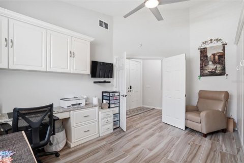 House in Sarasota, Florida 3 bedrooms, 156.26 sq.m. № 2151800 - photo 30