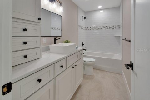 Casa en venta en DeLand, Florida, 4 dormitorios, 195.09 m2 № 2227589 - foto 18