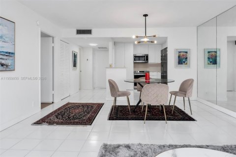 Снять в аренду кондоминиум в Майами, Флорида 1 спальня, 98.85м2, № 2019873 - фото 17