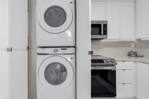 Снять в аренду кондоминиум в Майами, Флорида 1 спальня, 98.85м2, № 2019873 - фото 9