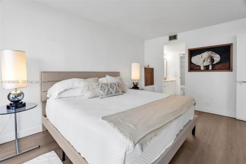 Снять в аренду кондоминиум в Майами, Флорида 1 спальня, 98.85м2, № 2019873 - фото 29