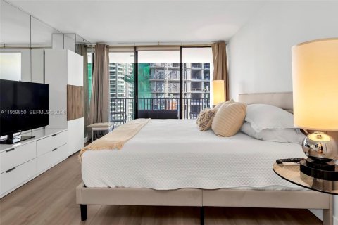 Снять в аренду кондоминиум в Майами, Флорида 1 спальня, 98.85м2, № 2019873 - фото 28