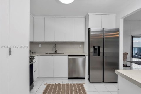 Снять в аренду кондоминиум в Майами, Флорида 1 спальня, 98.85м2, № 2019873 - фото 7