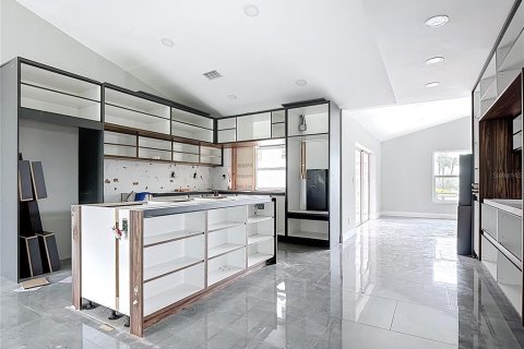 Casa en venta en Cape Coral, Florida, 3 dormitorios, 209.68 m2 № 1906144 - foto 20