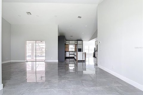 Casa en venta en Cape Coral, Florida, 3 dormitorios, 209.68 m2 № 1906144 - foto 12