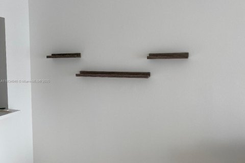 Condo in Hallandale Beach, Florida № 1817647 - photo 23