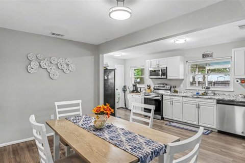 Купить виллу или дом в Лейкленд, Флорида 8 комнат, 125.88м2, № 2131401 - фото 7