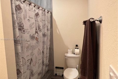 Villa ou maison à louer à LaBelle, Floride: 3 chambres, 138.8 m2 № 2028939 - photo 9