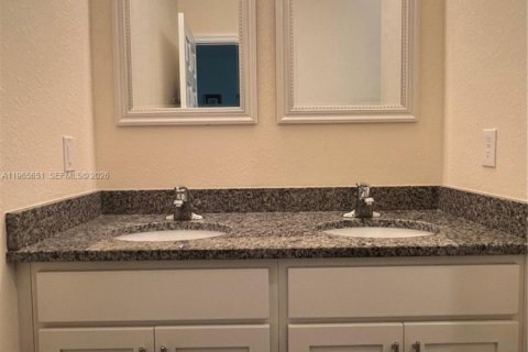 Villa ou maison à louer à LaBelle, Floride: 3 chambres, 138.8 m2 № 2028939 - photo 8